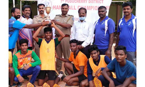 ஹேண்ட்பால்-போட்டி- சகோதரர் அணிக்கு சுழற்கோப்பை