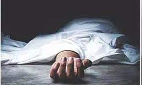 லாரி மோதி டிரைவர் பலி