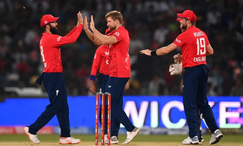 7வது போட்டியில் வெற்றி - பாகிஸ்தானுக்கு எதிரான டி20 தொடரை கைப்பற்றியது இங்கிலாந்து