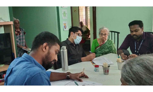 பல் பராமரிப்பு சிகிச்சை முகாம்