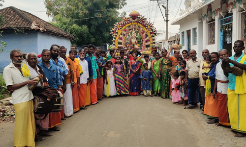 2-வது  சனிக்கிழமையை முன்னிட்டு திம்மராய பெருமாள் கோவிலில் சாமி ஊர்வலம்