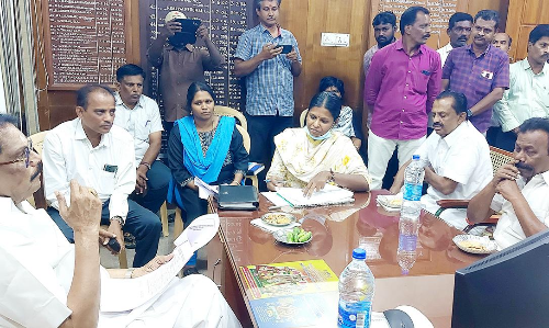 சாத்தூர் நகராட்சி ஆய்வு கூட்டத்தில்  அமைச்சர் பங்கேற்பு