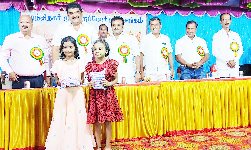 ஓசூர் 17-வது வார்டு பகுதியில் காந்தி ஜெயந்தி விழா:  பிரகாஷ் எம்.எல்.ஏ.- மேயர் சத்யா பங்கேற்பு