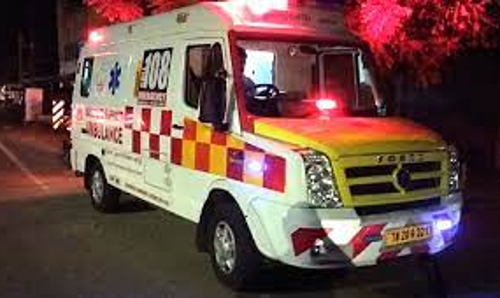 ஆம்புலன்சில் பெண்ணுக்கு ஆண் குழந்தை