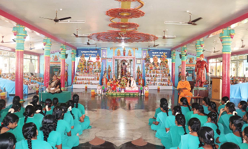 சாரதா கல்லூரியில் சக்தி பூஜை சிறப்பு வழிபாடு