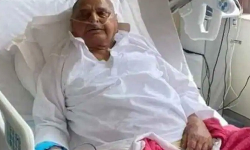 முலாயம் சிங் யாதவ் தொடர்ந்து கவலைக்கிடம்- ஐசியுவில் தீவிர சிகிச்சை