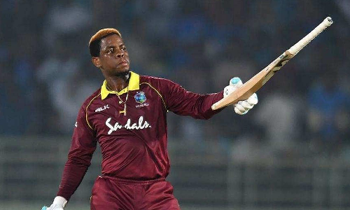 விமானத்தை தவறவிட்ட ஹெட்மயர் - டி20 உலக கோப்பையிலிருந்து நீக்கம்