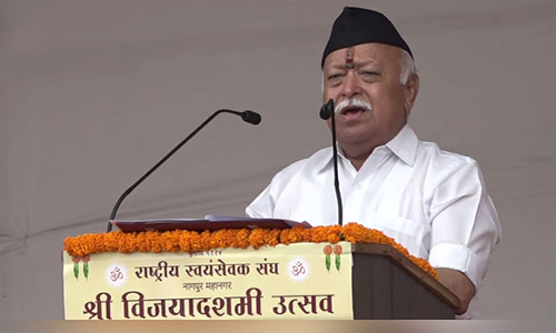 பெண்கள் சுயமாக முடிவெடுக்கும் சுதந்திரத்தை பெற வேண்டும்- ஆர்.எஸ்.எஸ். தலைவர் வலியுறுத்தல்