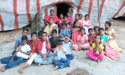 இல்லம் தேடி கல்வி திட்ட மாணவர்கள் சுற்றுலா