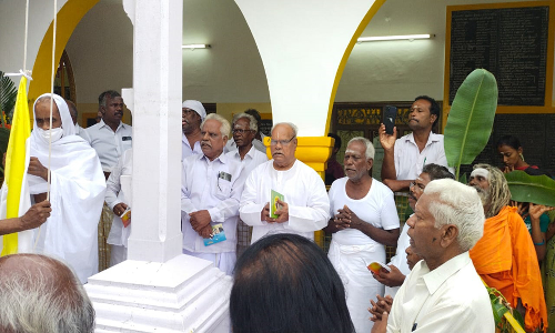 வடலூரில்  இன்று கோலாகலம் வள்ளலாரின் 200-வது அவதார தினவிழா   சன்மார்க்க சொற்பொழிவு