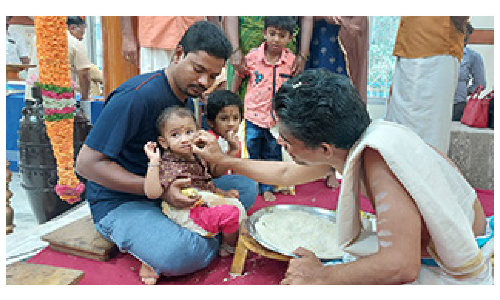 விஜயதசமியையொட்டி   குழந்தைகளுக்கு வித்யாரம்பம் நிகழ்ச்சி