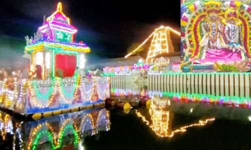 கர்ப்பரட்சாம்பிகை கோவிலில் நவராத்திரி தெப்ப திருவிழா