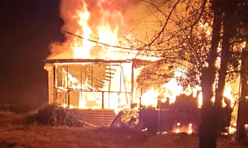 பிராய்லர் கோழி கடையில் தீ விபத்து