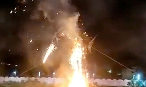 தன்னை தீயிட்டு எரித்த மக்களை திருப்பி தாக்கிய ராவணன்