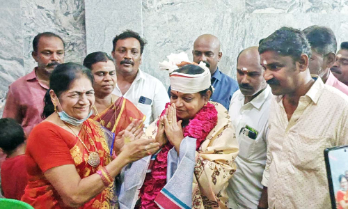 தூத்துக்குடியில் 3 அம்மன் கோவில்களில் தசரா சூரசம்ஹார விழா - அமைச்சர் கீதாஜீவன் பங்கேற்பு