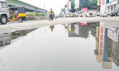 வேலூரில் இடி, மின்னலுடன் பலத்த மழை