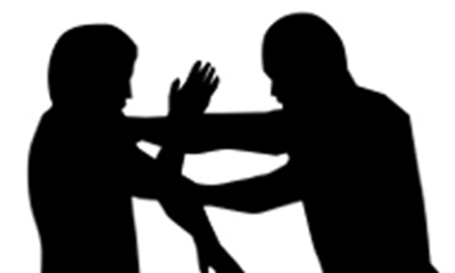 முன்விரோதம் காரணமாக வாலிபர் மீது தாக்குதல்