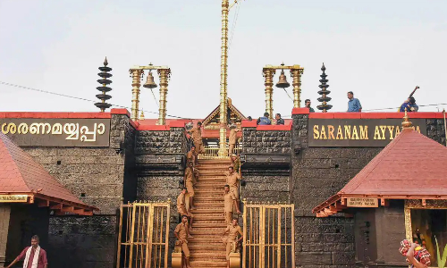 ஐப்பசி மாத பூஜைக்காக சபரிமலை கோவில் நடை 17-ந்தேதி திறப்பு