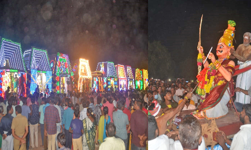 பாளையில் தசரா திருவிழா- 12 சப்பரங்கள் அணிவகுக்க சூரனை வதம் செய்த ஆயிரத்தம்மன்- திரளான பக்தர்கள் தரிசனம்