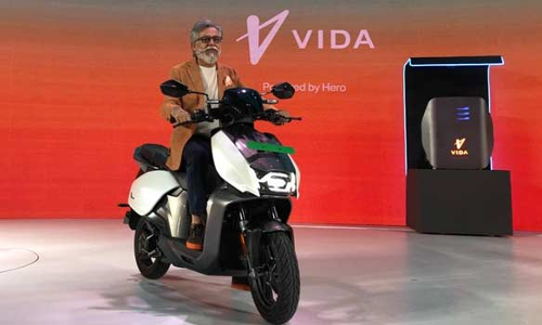 அதிகபட்சம் 165 கிமீ ரேன்ஜ் - ஹீரோ விடா எலெக்ட்ரிக் ஸ்கூட்டர் இந்தியாவில் அறிமுகம்