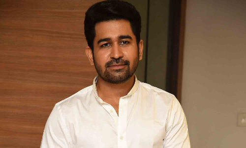 என்னுடைய முதல் கேவலமான மெட்டு.. வைரலாகும் விஜய் ஆண்டனி பதிவு