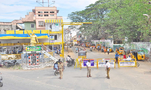 வடசேரி-புத்தேரி சாலையில் போக்குவரத்து மாற்றம் அமல்
