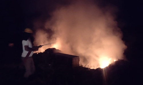 பேரூராட்சி குப்பை கிடங்கில் தீ விபத்து