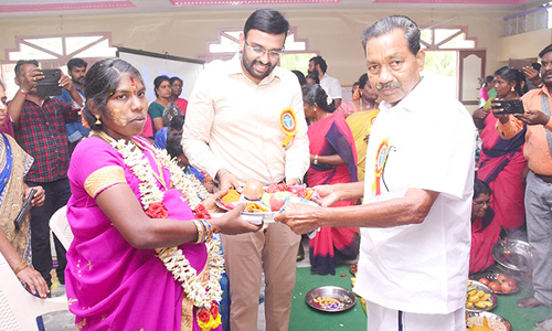 சமுதாய வளைகாப்பு விழா