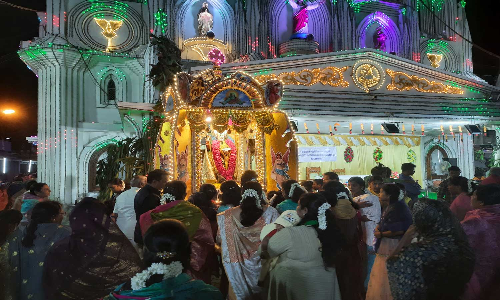 சின்னமுட்டம் புனித தோமையார் ஆலயத்தில் சப்பர பவனி