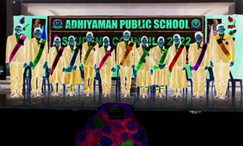 ஊத்தங்கரையில் உள்ள  அதியமான் பப்ளிக் பள்ளியில் மாணவர் பேரவை பதவியேற்பு விழா