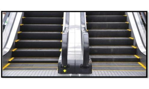 அரக்கோணம் ரெயில் நிலையத்தில் தானியங்கி படிக்கட்டுகளை பயன்பாட்டுக்கு கொண்டு வர வேண்டும்