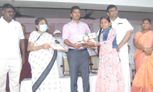 வள்ளலார் முப்பெரும் விழா போட்டியில் வெற்றி பெற்றவர்களுக்கு பரிசு
