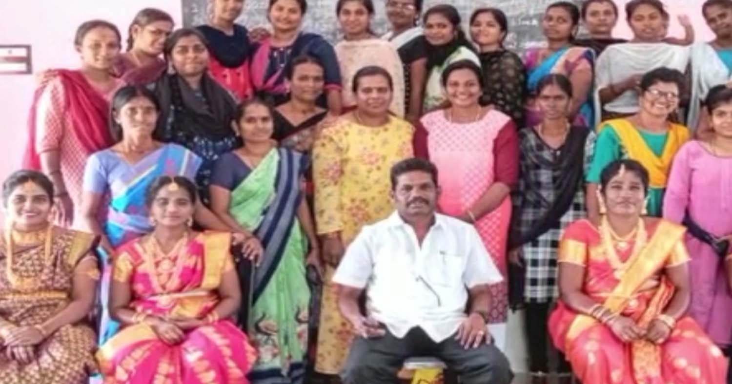 கட்டாலங்குளம் பஞ்சாயத்தில் கிராமப்புற பெண்களுக்கு அழகு கலை பயிற்சி கட்டாலங்குளம் பஞ்சாயத்தில் கிராமப்புற பெண்களுக்கு அழகு கலை பயிற்சி