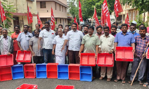 பால் முகவர்கள் போராட்டம்