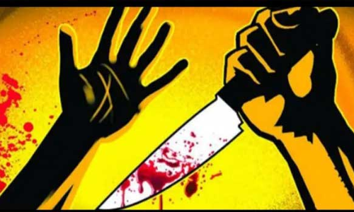 தூத்துக்குடி தாளமுத்துநகர் மதுபான கடை அருகே தகராறு; வியாபாரி உட்பட 3 பேருக்கு கத்திக்குத்து