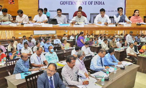 மத்திய அரசின் திட்ட பணிகளை சிறப்பாக செயல்படுத்த வேண்டும் -  மத்திய அமைச்சர் பங்கஜ் சவுத்ரி பேச்சு