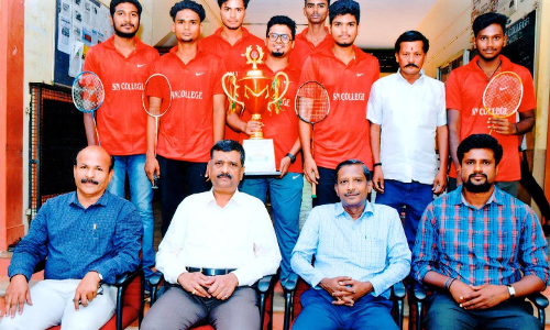 இறகு பந்து போட்டி