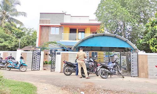 வீட்டின் பூட்டை உடைத்து திருட முயற்சி