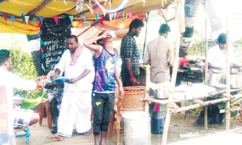 சக்கைப் போடுபோடும் ரோட்டோர டிபன் கடைகள்