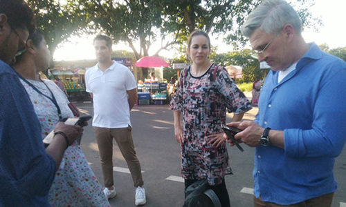 மாமல்லபுரம் புராதன சின்னங்களில் கவுண்டர்கள் திடீர் மூடல்- வெளிநாட்டு சுற்றுலா பயணிகள் தவிப்பு