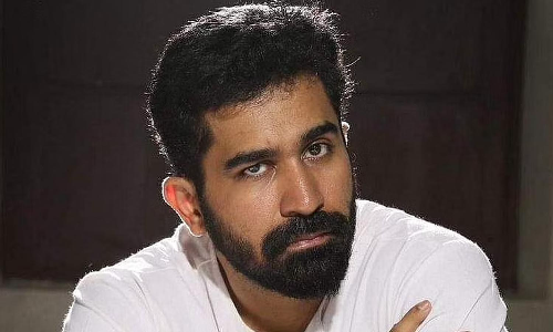 அடுத்தவன மட்டும் கூப்புடாதீங்க கும்மி அடிச்சி, கதைய முடிச்சிருவாங்க - வைரலாகும் விஜய் ஆண்டனி பதிவு..