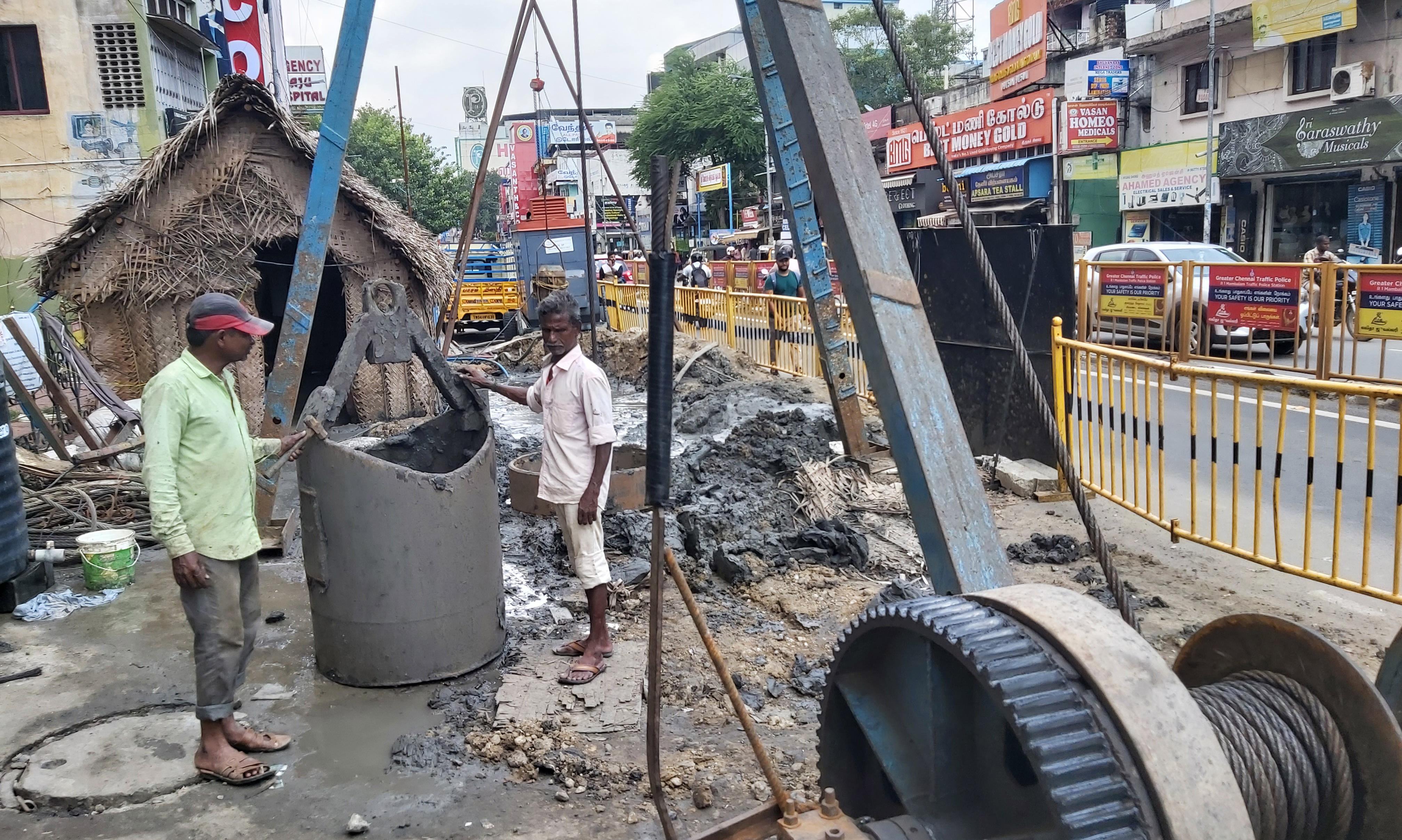 ரூ.131 கோடி செலவில் தி.நகர் உஸ்மான் ரோடு மேம்பாலம் நீட்டித்து கட்டப்படுகிறது ரூ.131 கோடி செலவில் தி.நகர் உஸ்மான் ரோடு மேம்பாலம் நீட்டித்து கட்டப்படுகிறது