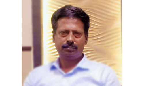 கட்டாய ஹெல்மெட் சட்டத்தை திரும்ப பெற வேண்டும்