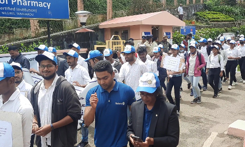 ஊட்டியில் சர்வதேச பெண் குழந்தைகள் தின விழிப்புணர்வு பேரணி