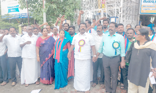 மத்தூர் பேருந்து நிலையத்தில்  சமூக மத நல்லிணக்க மனித சங்கிலி அறப்போராட்டம்