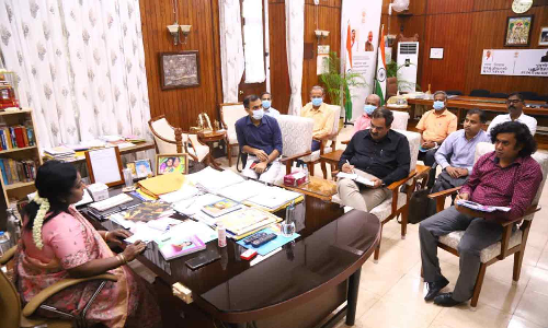 கவர்னர்- ரங்கசாமி அதிகாரிகளுடன் ஆலோசனை