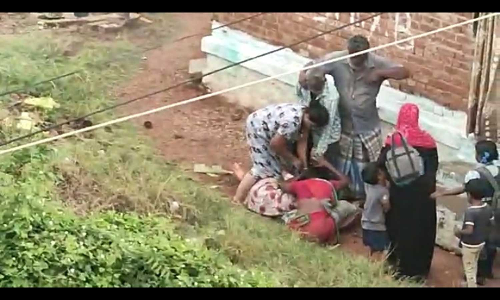 பெண்களின் குடுமிப்பிடி சண்டை வீடியோ காட்சி வைரல்