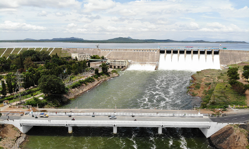 பவானிசாகர் அணையிலிருந்து கீழ் பவானி பாசனத்திற்கு தண்ணீர் குறைப்பு