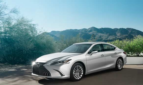 புது அம்சங்களுடன் அறிமுகமான லெக்சஸ் ES300h