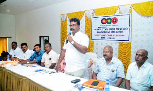 கடலில் கரைக்கப்படும் அனல்மின் நிலைய கழிவுகளை செங்கல் தொழிலுக்கு வழங்க வேண்டும்-தூத்துக்குடியில் நடந்த கூட்டத்தில் வலியுறுத்தல்